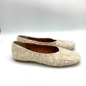 Korks Palmer Beige White Floral Eyelet Slip On  Flats 7